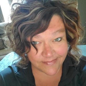 Meet your Posher, Angie